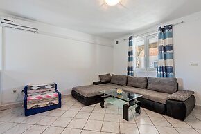 Homely Apartment in Vir With Balcony