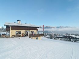 Cozy Chalet in Weisspriach With Terrace