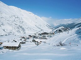 Spacious Apartment in Langenfeld With Sauna