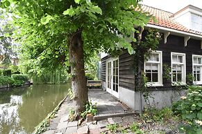 Serene Getaway in Edam