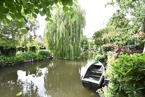 Serene Getaway in Edam