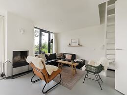 Beautiful Holiday Home Near the sea