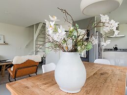 Beautiful Holiday Home Near the sea