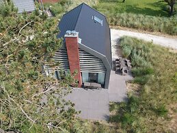 Beautiful Holiday Home Near the sea