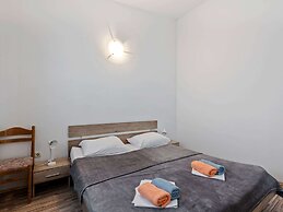 Modern Apartment in Vir With Balcony