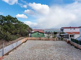 Modern Apartment in Vir With Balcony