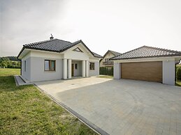 Spacious Villa in Cisownica With Terrace