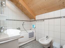 Quaint Family Chalet in Stadl an der Mur near Ski Area