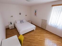 Seaside Villa in Zadar With Swimming Pool