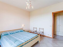 Tuscan Retreat by Lake Trasimeno