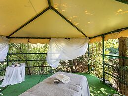 Tuscan Retreat by Lake Trasimeno