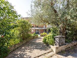 Tuscan Retreat by Lake Trasimeno