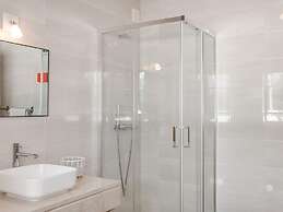 Modern Holiday Home in Lisbon With Private Pool & Jacuzzi! Ncasa Aurél