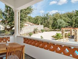 Modern Holiday Home in Lisbon With Private Pool & Jacuzzi! Ncasa Aurél