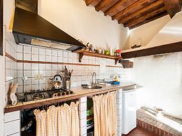 Belvilla by OYO Cozy Holiday Home With BBQ