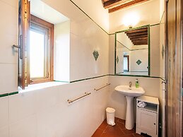 Belvilla by OYO Cozy Holiday Home With BBQ