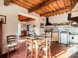 Belvilla by OYO Cozy Holiday Home With BBQ