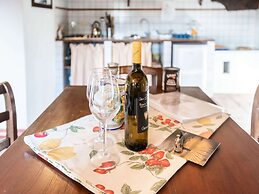 Belvilla by OYO Cozy Holiday Home With BBQ