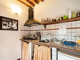 Belvilla by OYO Cozy Holiday Home With BBQ