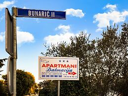 Delightful Apartment in Vir With Garden