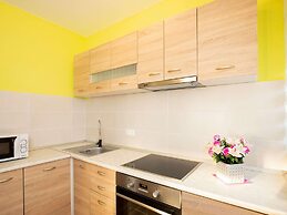 Delightful Apartment in Vir With Garden