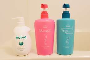 SHIGUWA ONNA Mishuku Onna 1F