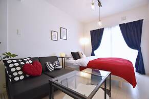 SHIGUWA ONNA Mishuku Onna 1F