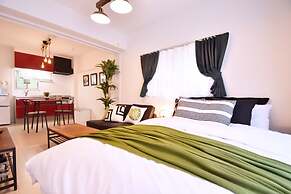 SHIGUWA ONNA Mishuku Onna 1F