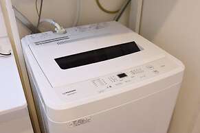 SHIGUWA ONNA Mishuku Onna 1F