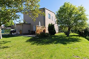 Holiday Home Near the Beach With Garden