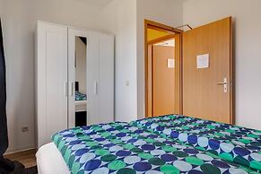 Holiday Home Near the Beach With Garden