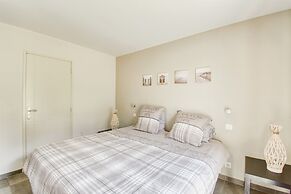 Villa in Le Plan-de-la-tour With Pool