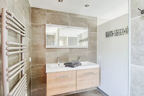 Villa in Le Plan-de-la-tour With Pool