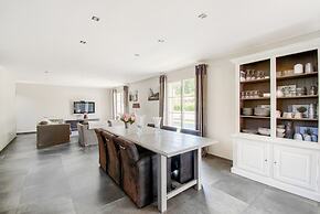 Villa in Le Plan-de-la-tour With Pool