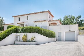 Villa in Le Plan-de-la-tour With Pool
