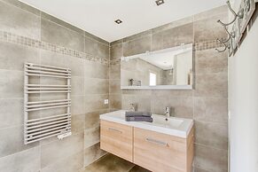 Villa in Le Plan-de-la-tour With Pool