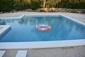 Bonaventura - Countryside Villa near Split with Private Pool