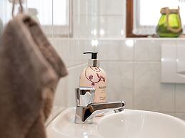 Holiday Flat With National Park