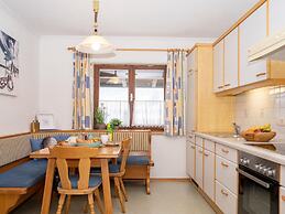 Holiday Flat With National Park