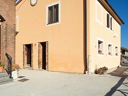 Sun-kissed Holiday Home With Swimming Pool