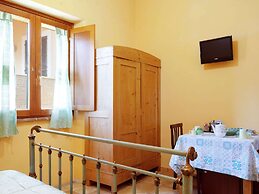 Sun-kissed Holiday Home With Swimming Pool