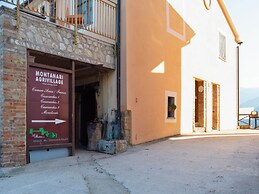 Sun-kissed Holiday Home With Swimming Pool