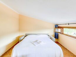 Belvilla by Oyo Villa Stella