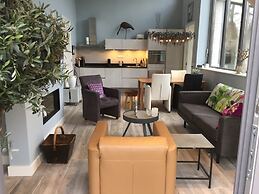 Modern Forest Retreat in Bergen