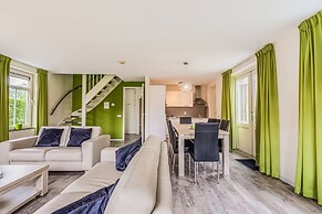 Breskens Haven: Relax, Explore & Dine