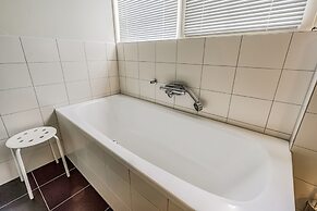 Breskens Haven: Relax, Explore & Dine