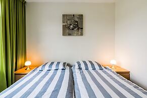 Breskens Haven: Relax, Explore & Dine