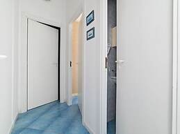 Quaint Apartment in Policastro Bussentino near Sea