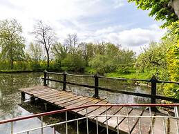 Lake View Apartment in Klein Pravtshagen near Seabeach with Garden