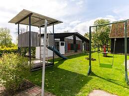 Lake View Apartment in Klein Pravtshagen near Seabeach with Garden